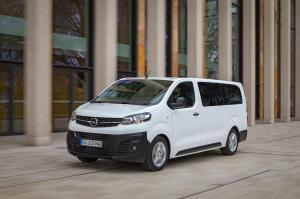 Opel Vivaro Kombi L 2020 года 